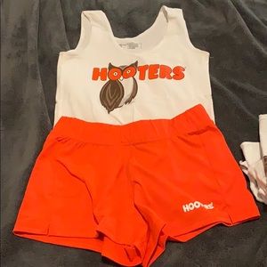 Hooters uniform